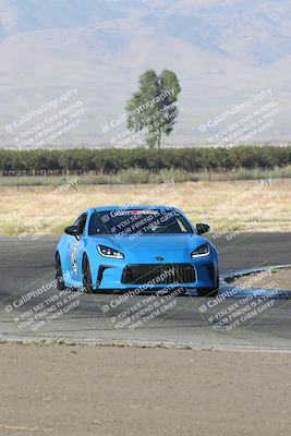 media/Sep-15-2024-Speed Ventures (Sun) [[7a54f7ed2f]]/86 Group/Session 1 (Outside Grapevine)/